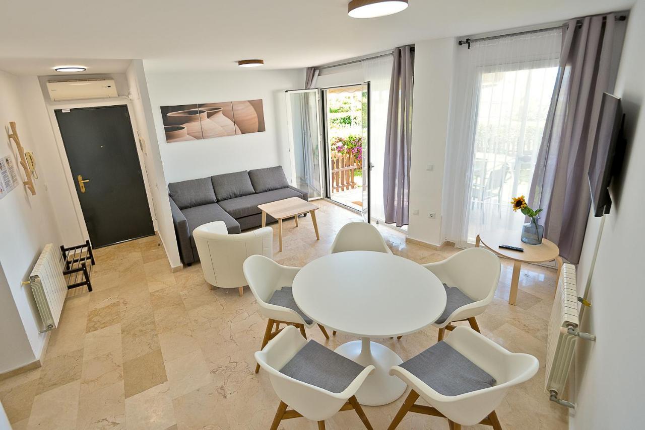 On Beach Deluxe Apartment With Pools And Own Garden El Puerto de Santa María Exterior foto